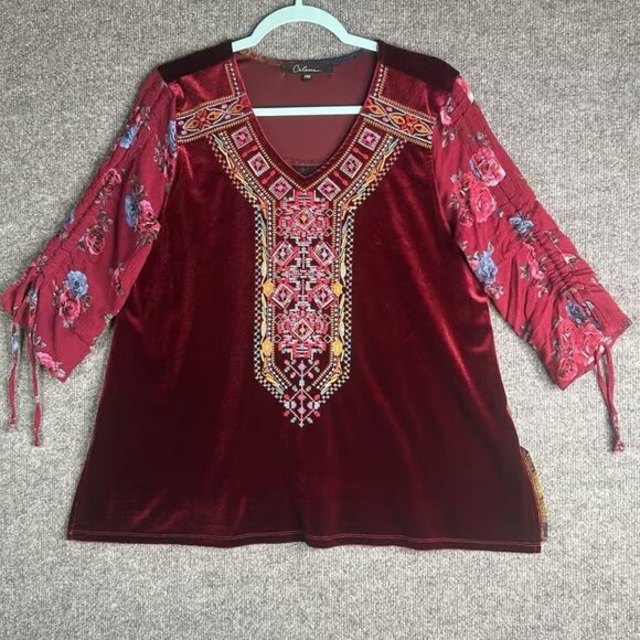 Calessa Womens Velour Top Size Petite Medium Embroidered - Picture 1 of 5